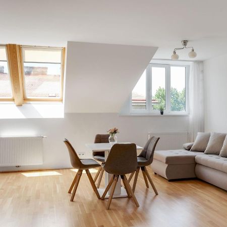 Elegant Apartment In Vienna With Patio Eksteriør bilde
