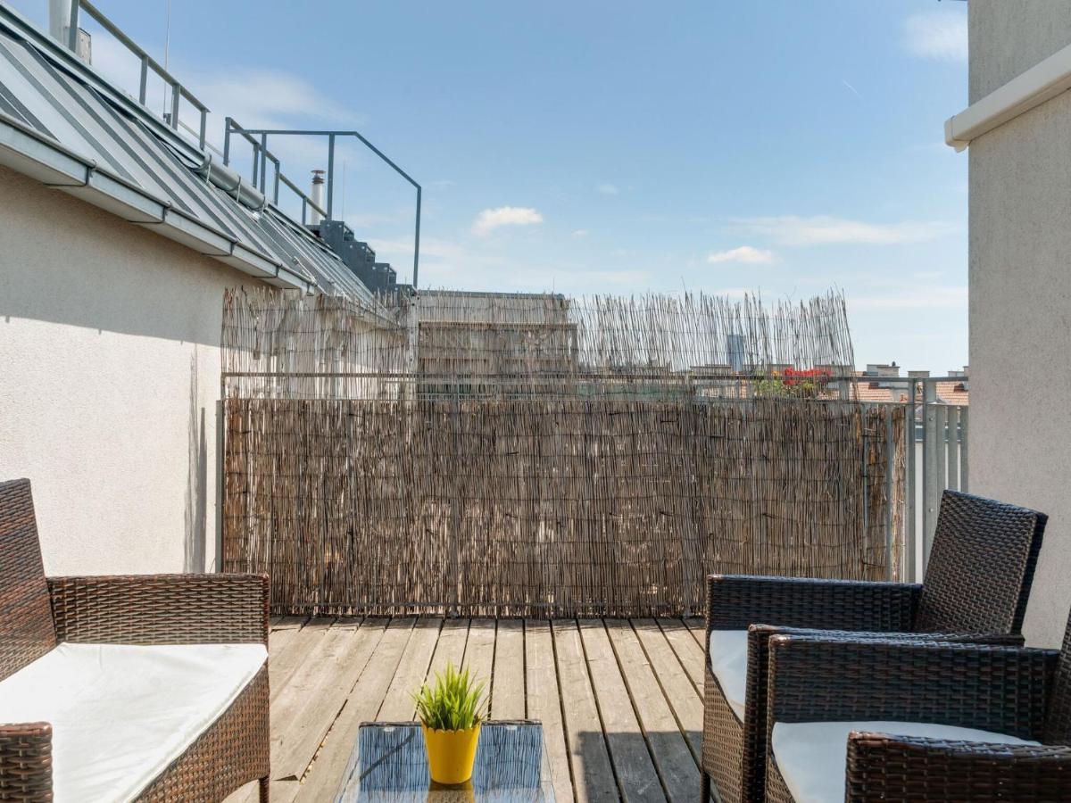 Elegant Apartment In Vienna With Patio Eksteriør bilde