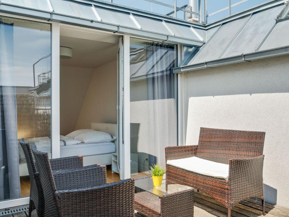 Elegant Apartment In Vienna With Patio Eksteriør bilde