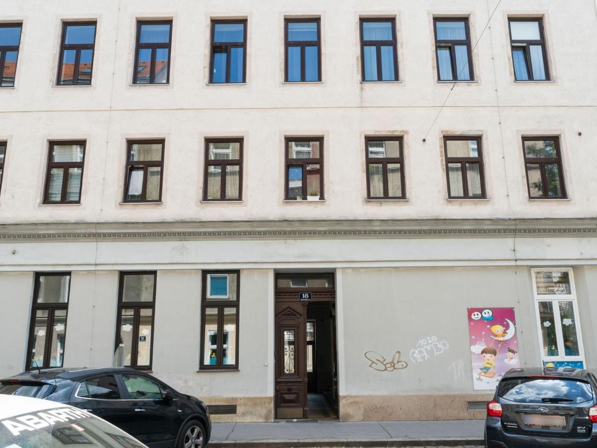 Elegant Apartment In Vienna With Patio Eksteriør bilde