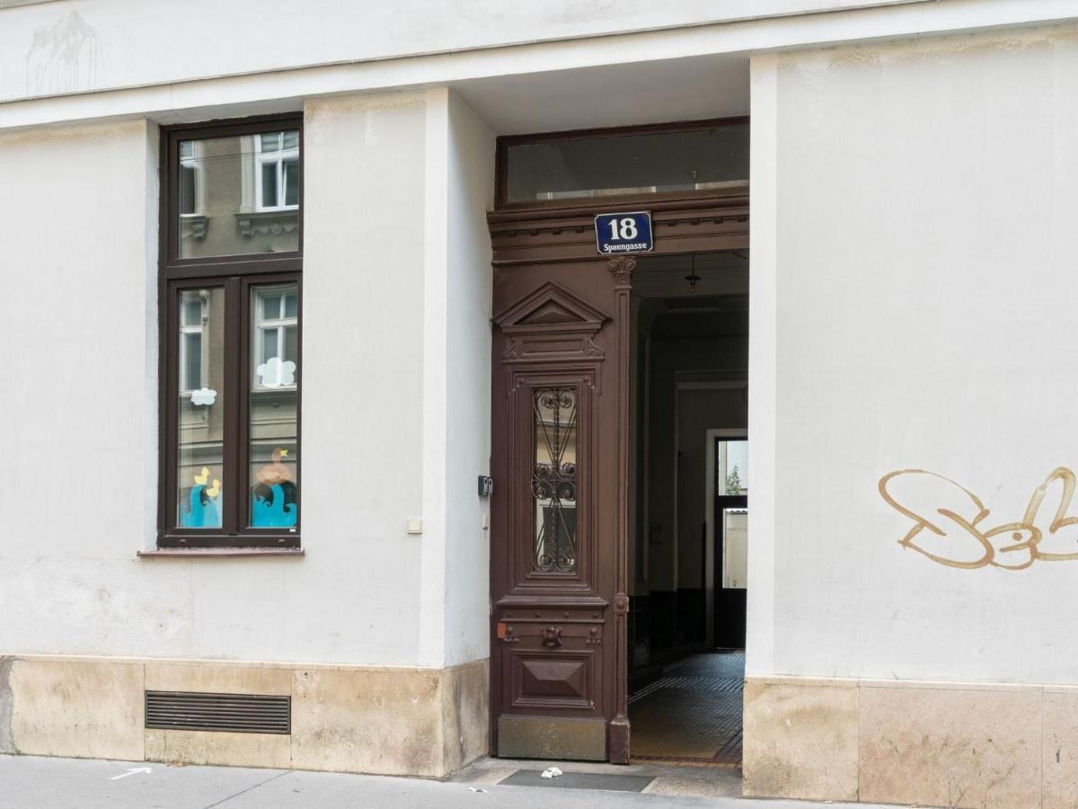 Elegant Apartment In Vienna With Patio Eksteriør bilde